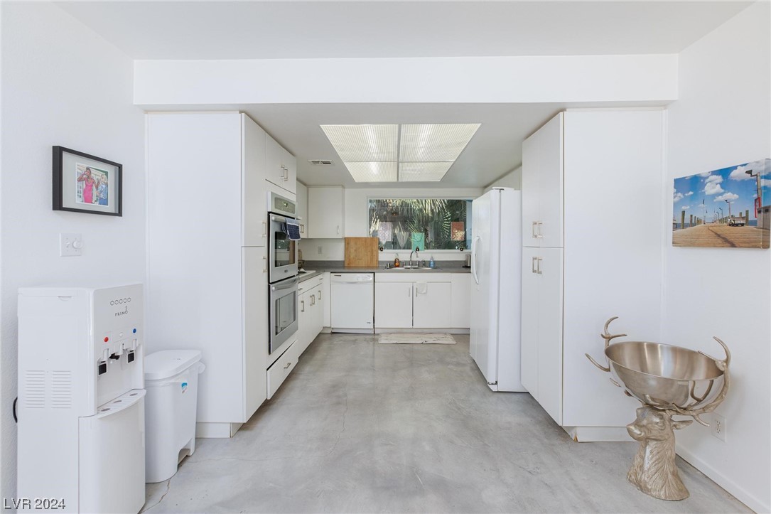 1715 Silver Mesa Way