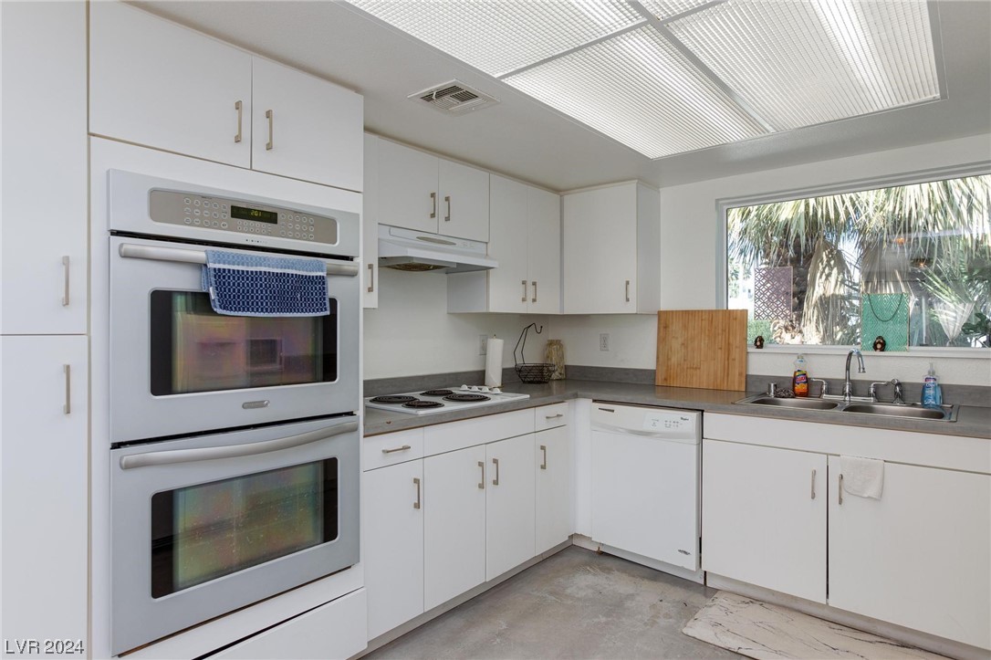 1715 Silver Mesa Way