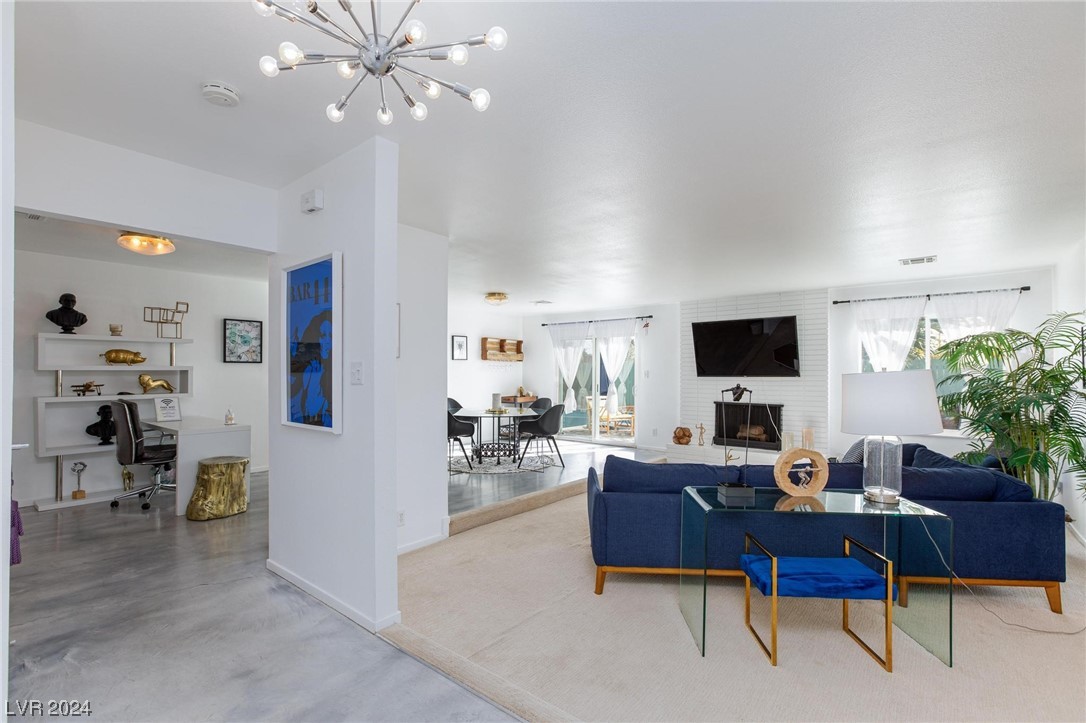 1715 Silver Mesa Way