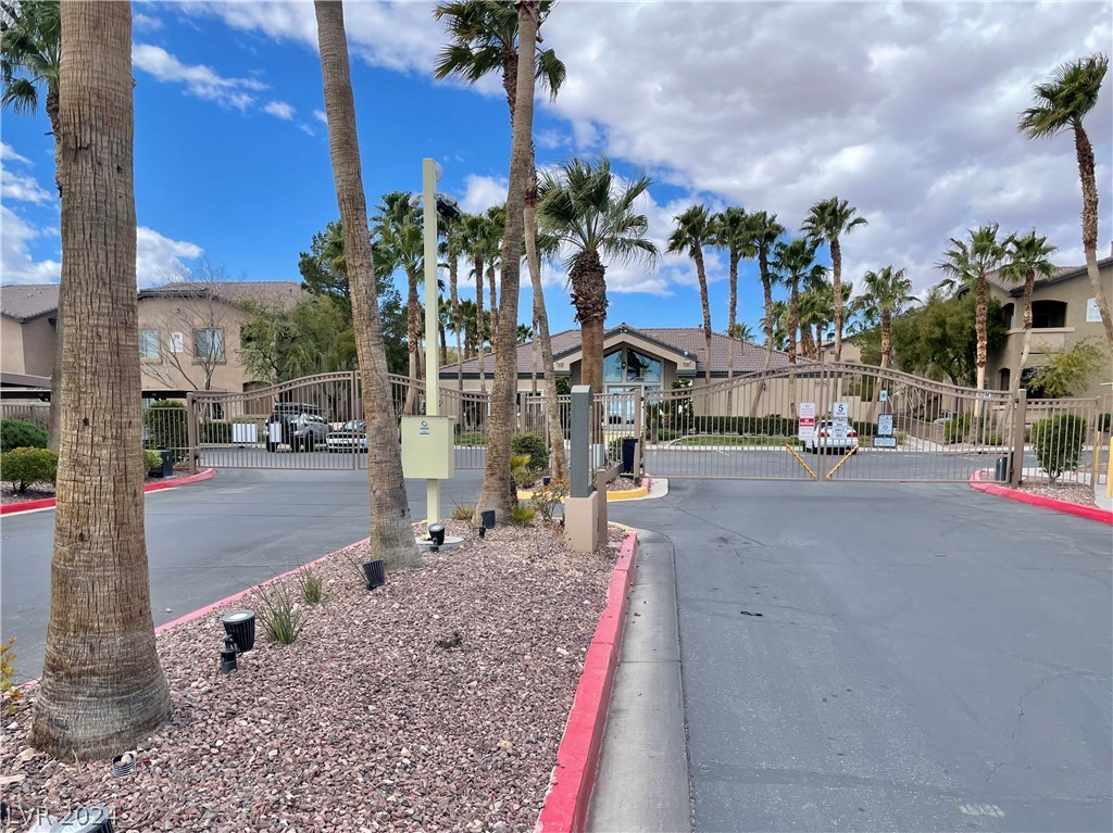 8985 South Durango Drive 2151