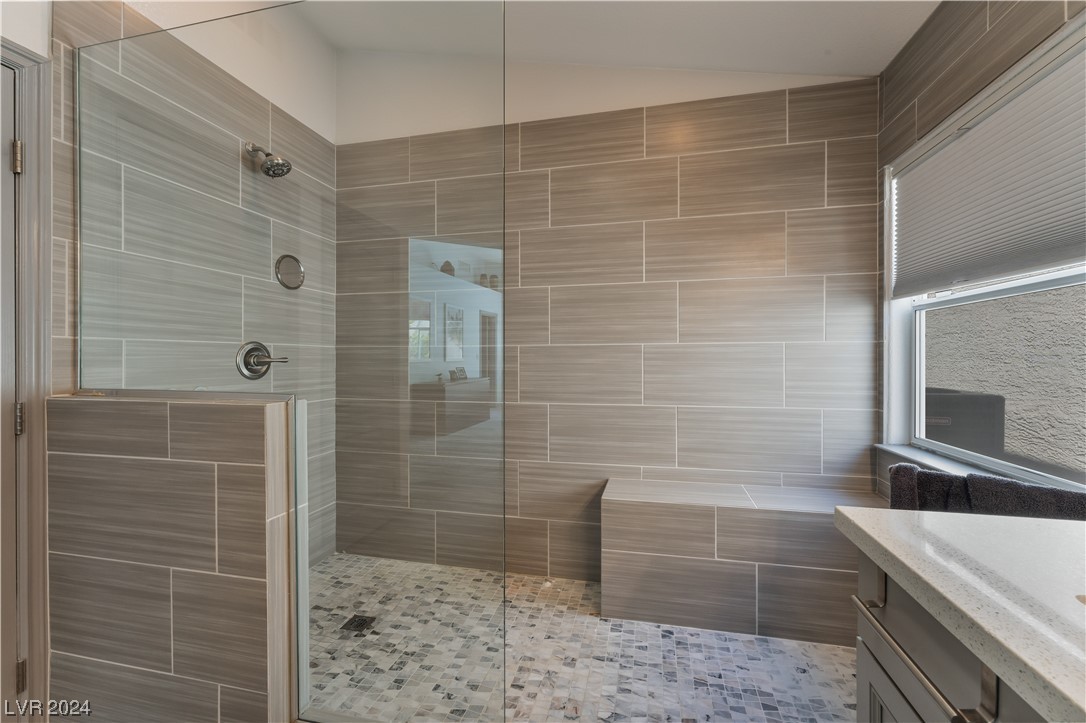 2525 Antique Blossom Avenue