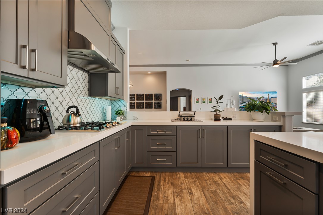 2525 Antique Blossom Avenue