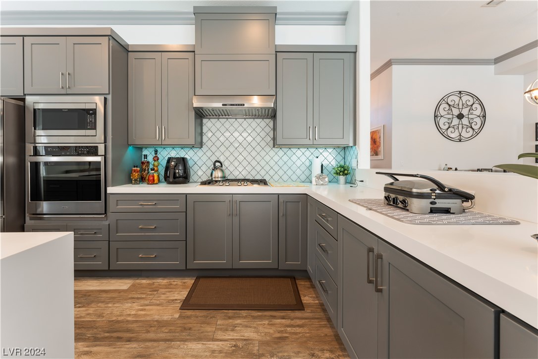 2525 Antique Blossom Avenue