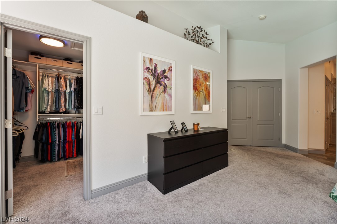 2525 Antique Blossom Avenue