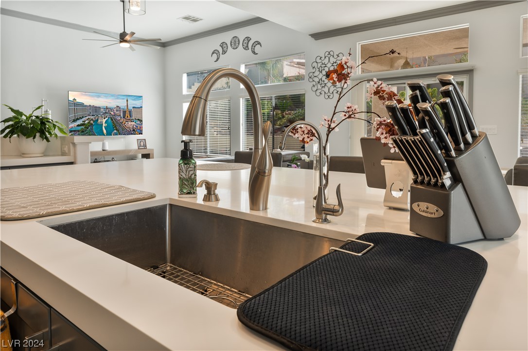 2525 Antique Blossom Avenue