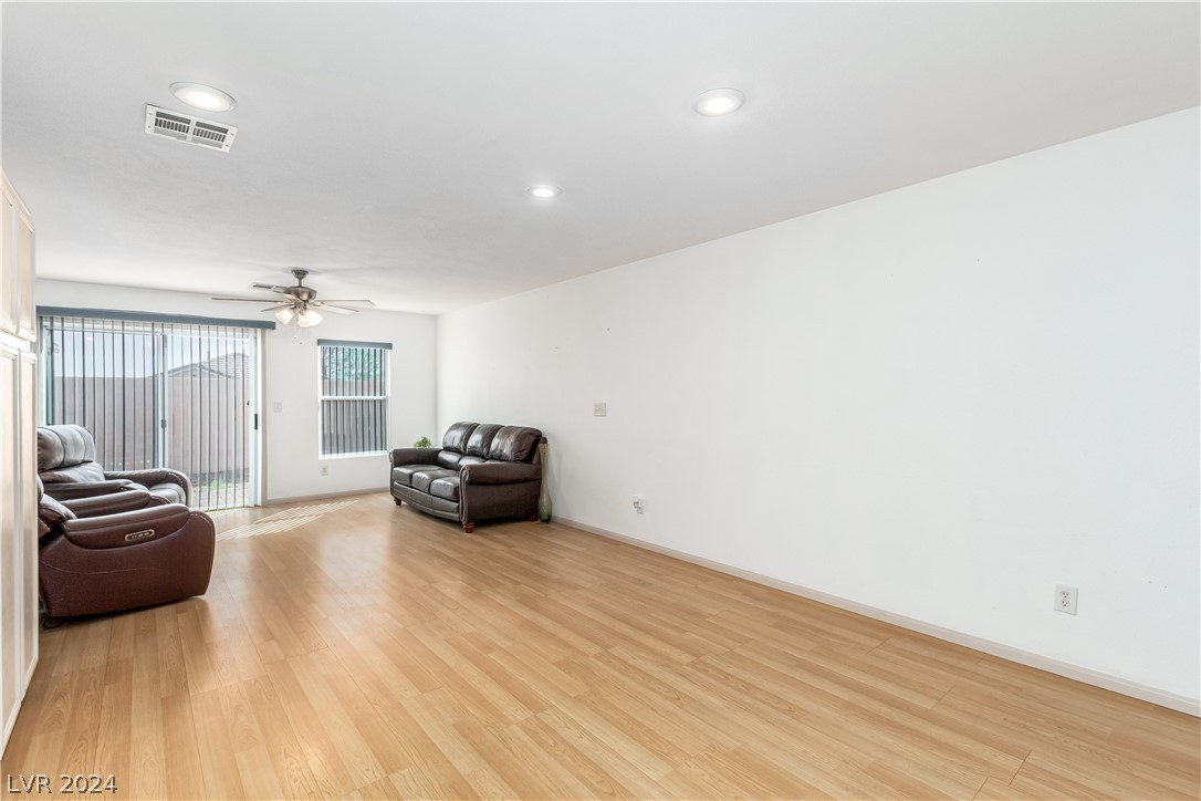 3958 Crystal Trip Court