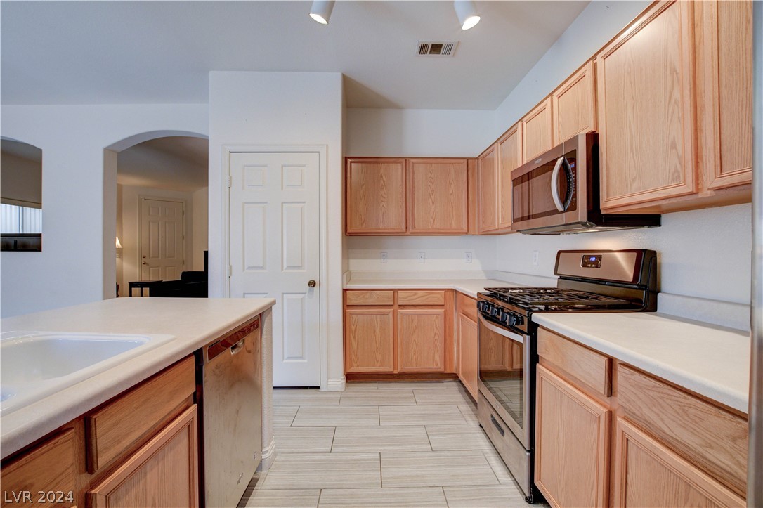 9303 Gilcrease Avenue 1083