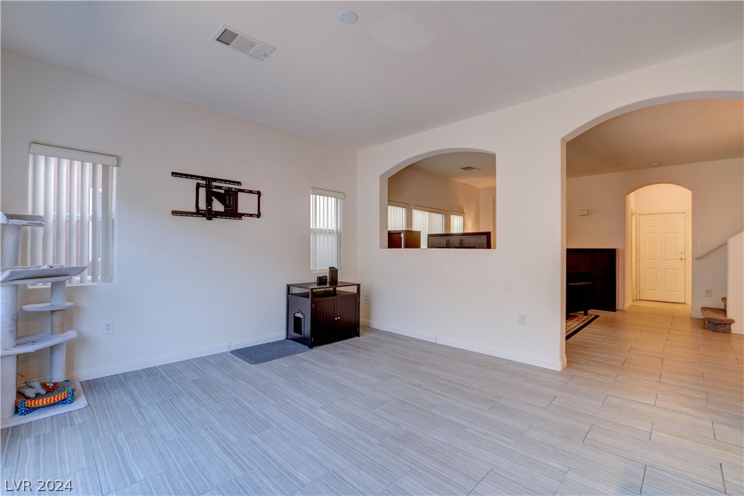 9303 Gilcrease Avenue 1083