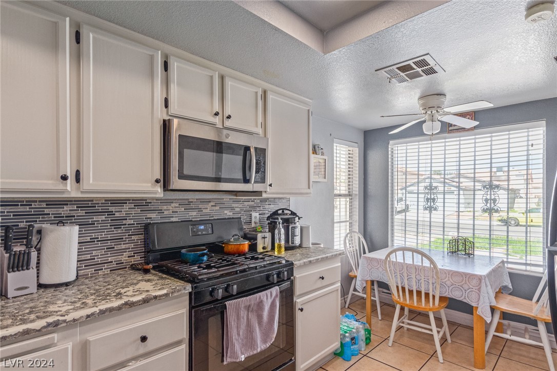 4541 Doig Lane