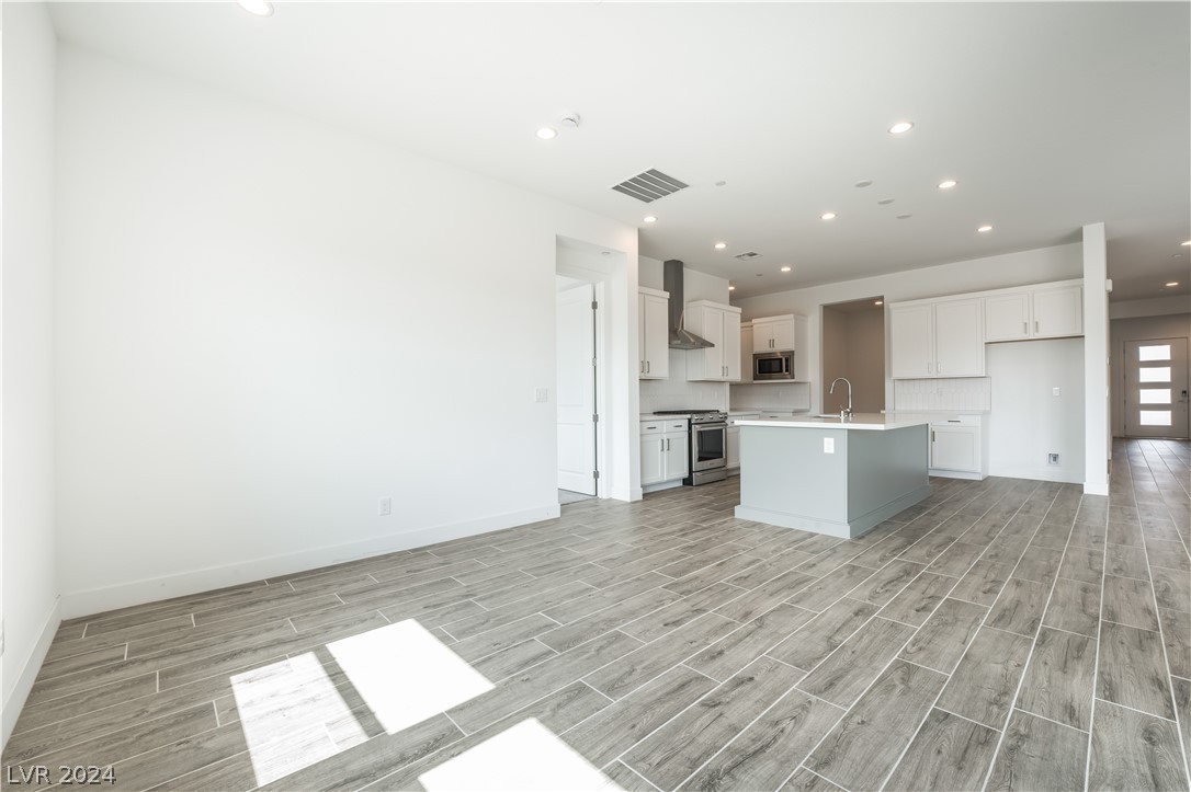 829 Stepney Place