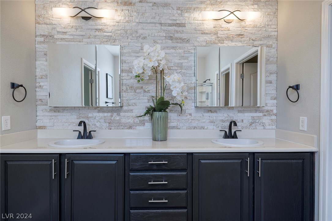 2110 Sandstone Cliffs Drive