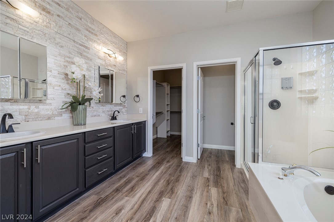 2110 Sandstone Cliffs Drive