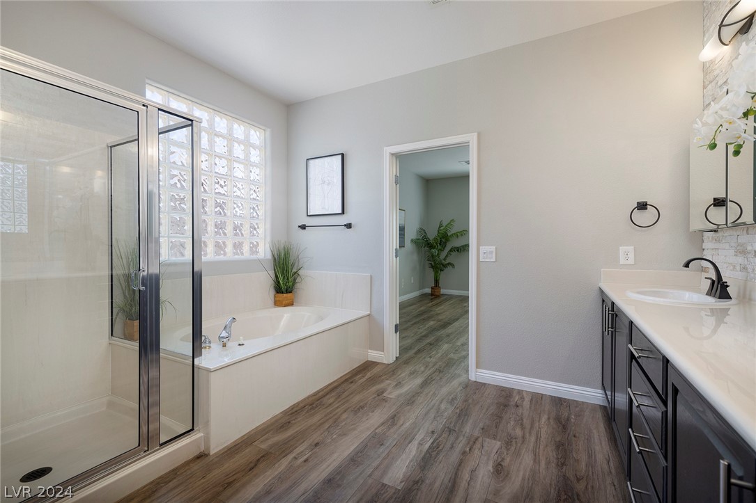 2110 Sandstone Cliffs Drive