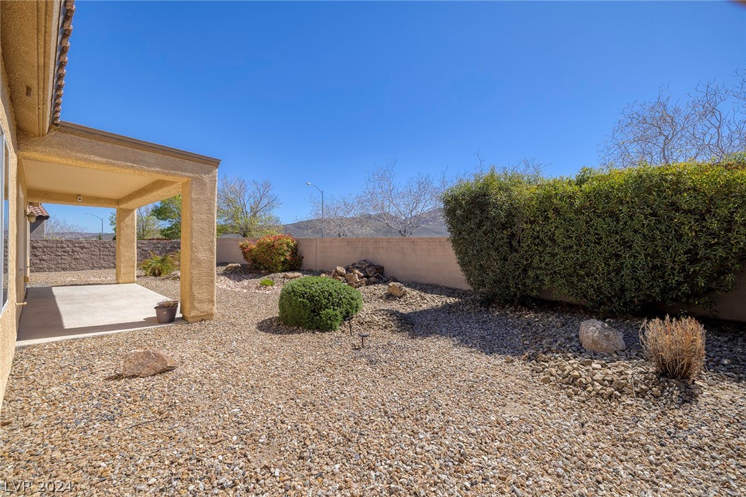 2110 Sandstone Cliffs Drive