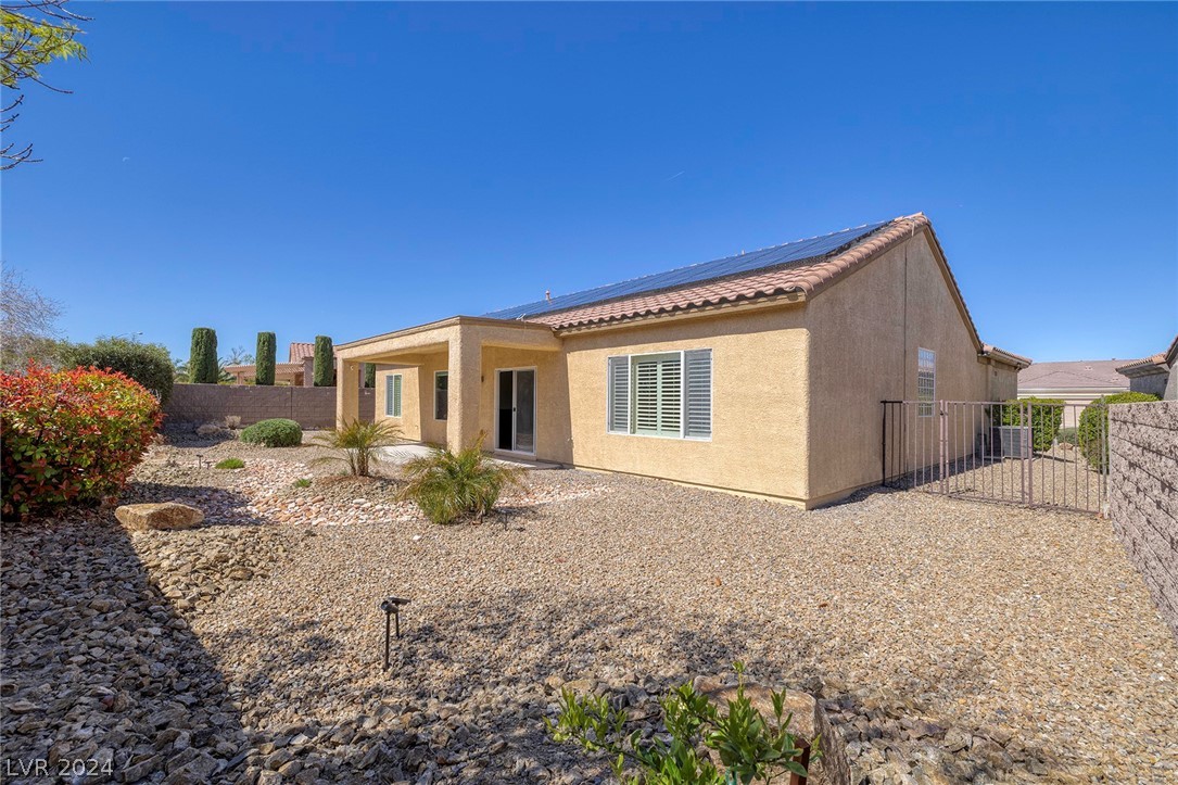 2110 Sandstone Cliffs Drive