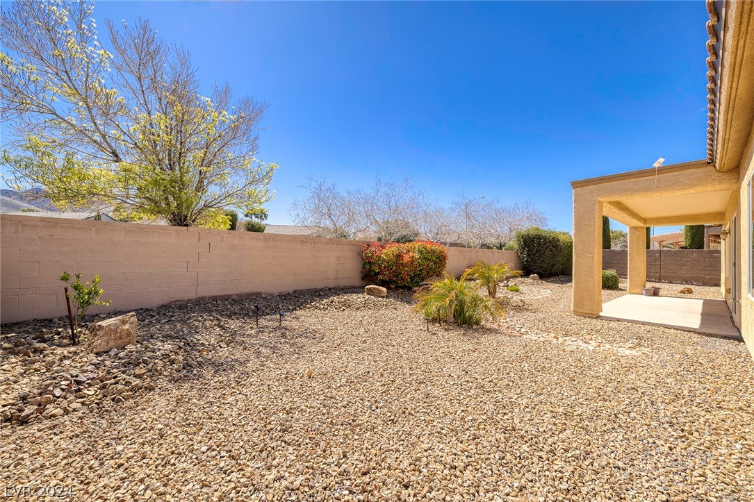 2110 Sandstone Cliffs Drive