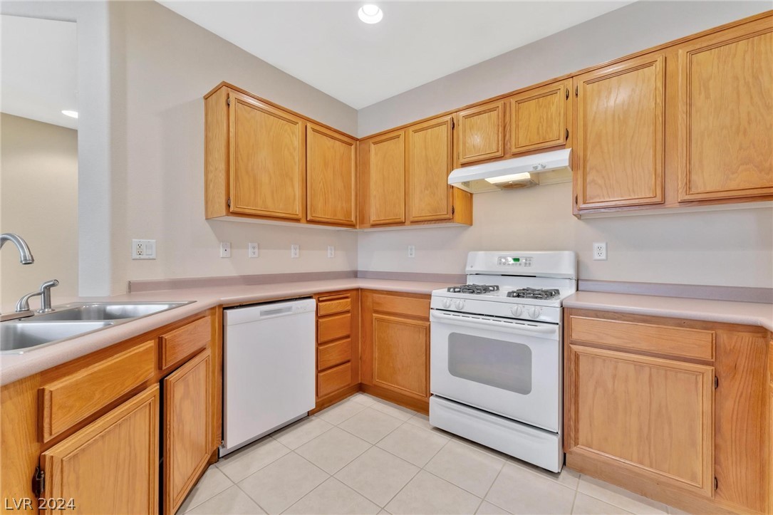 5623 Doe Springs Place