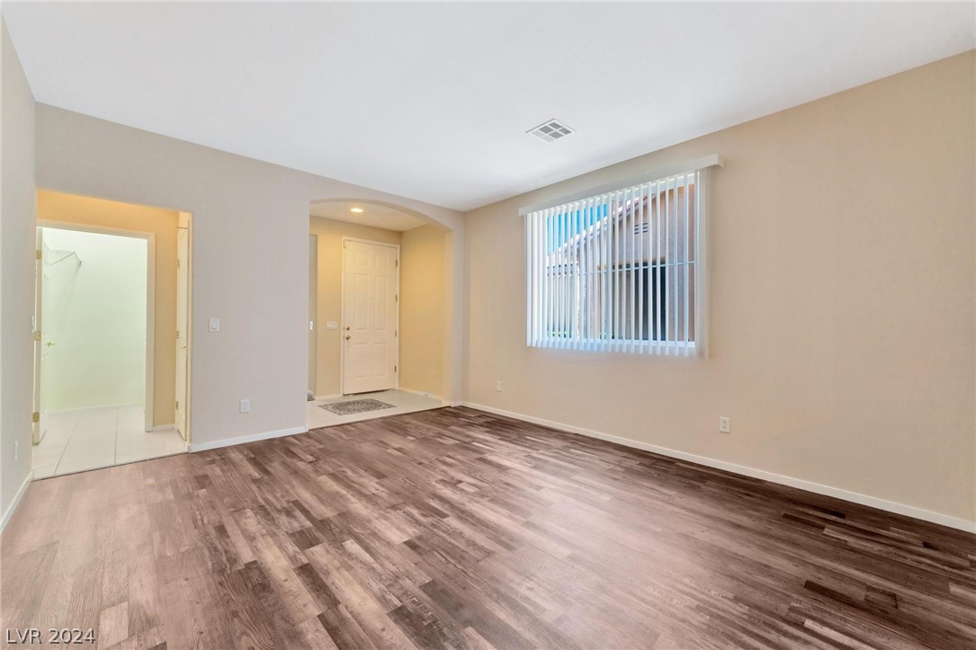 5623 Doe Springs Place