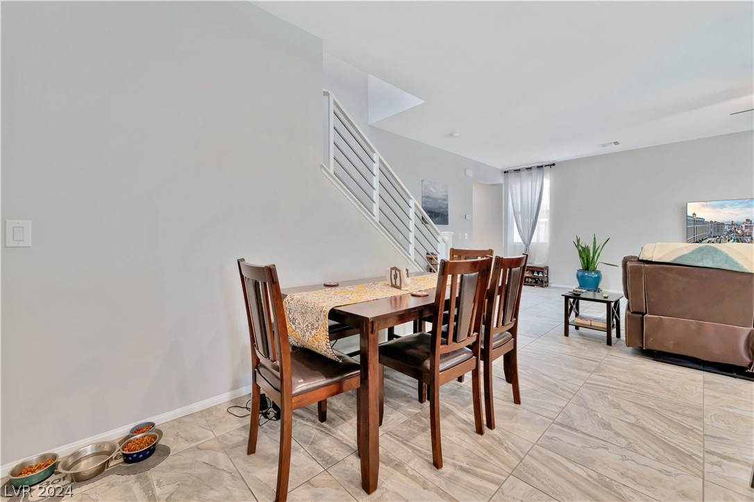 101 Rock Crossing Avenue