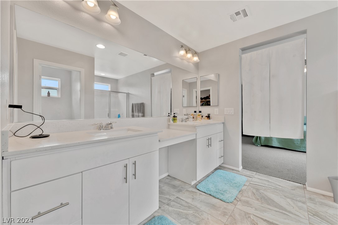 101 Rock Crossing Avenue