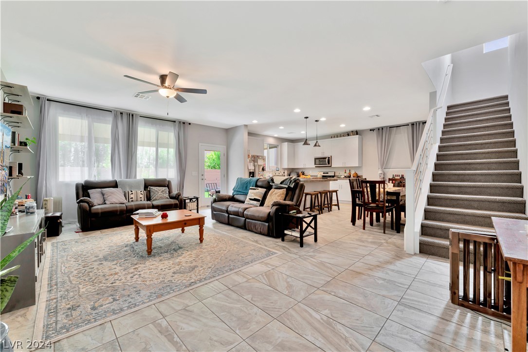 101 Rock Crossing Avenue