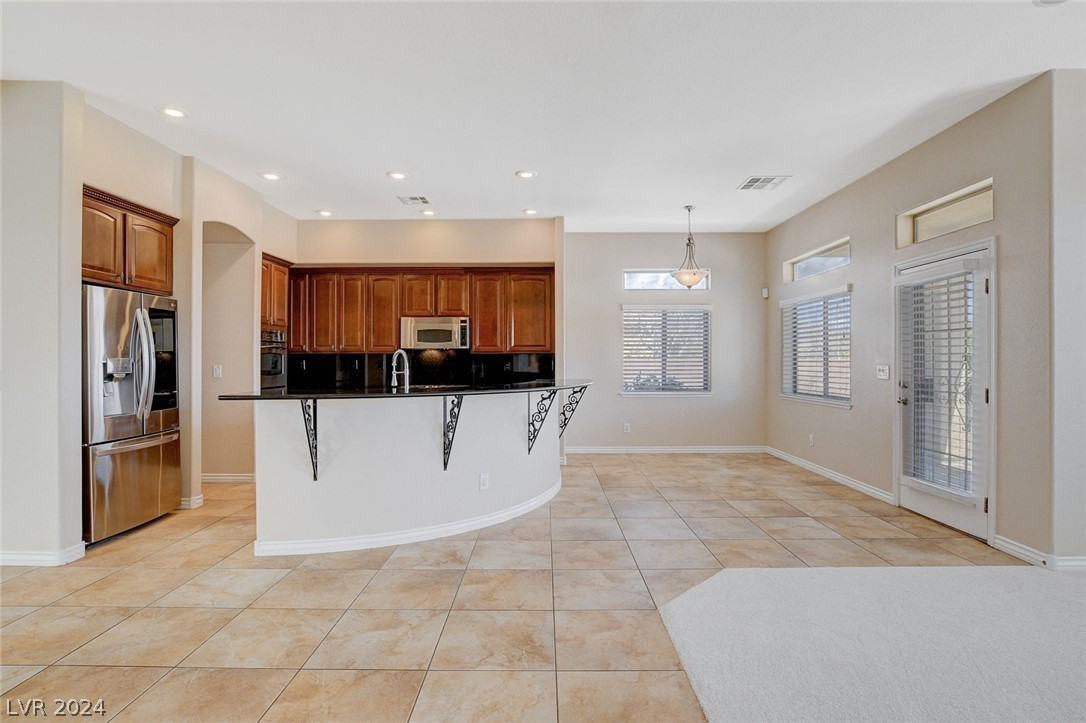 8410 Tevere Valley Street