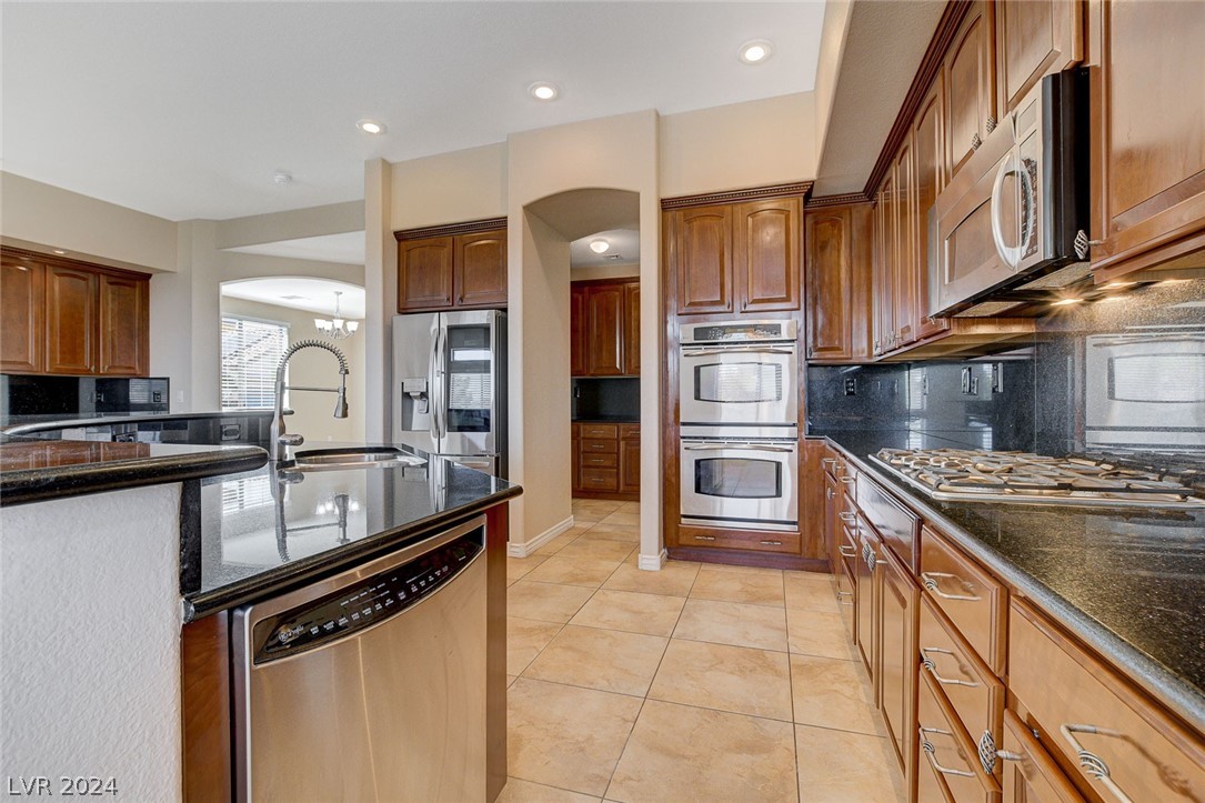 8410 Tevere Valley Street