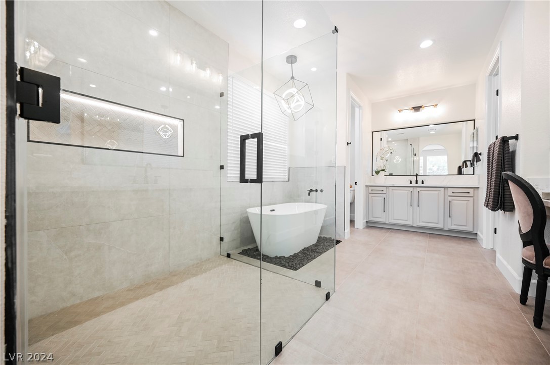 932 White Feather Lane