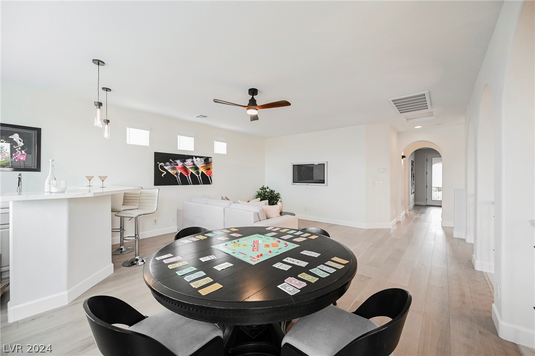 932 White Feather Lane