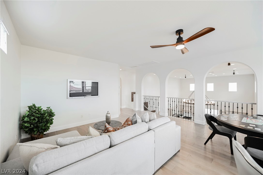 932 White Feather Lane