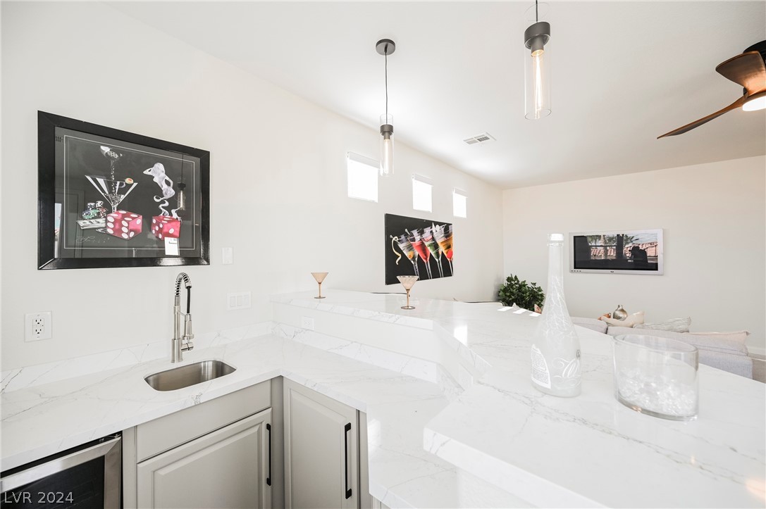 932 White Feather Lane