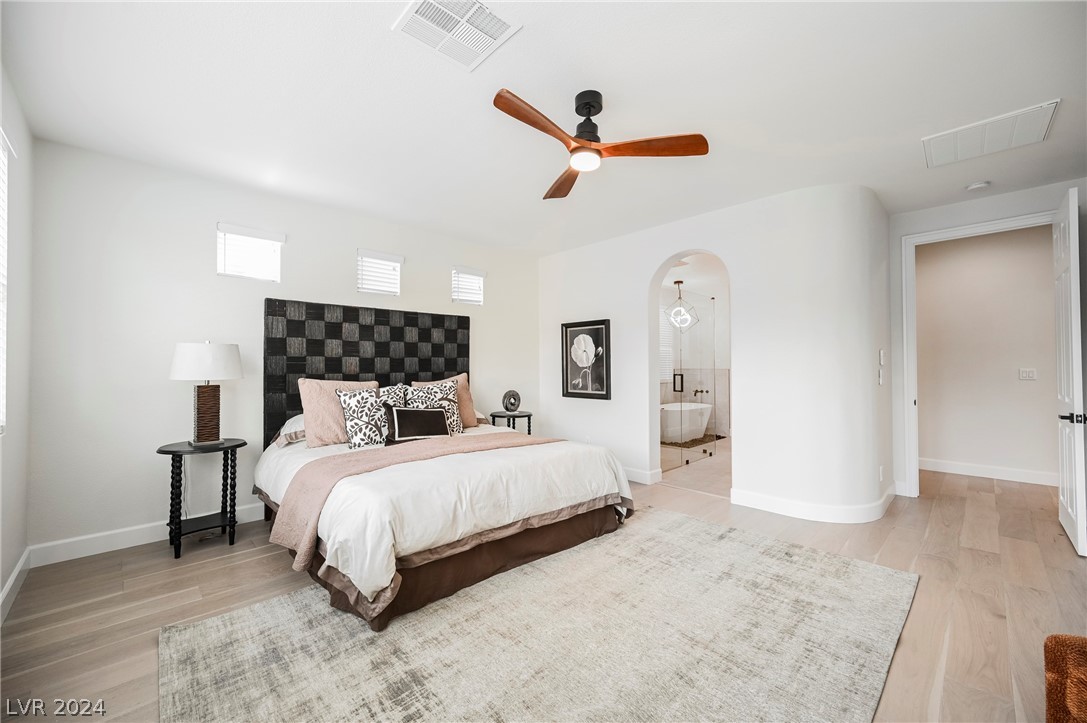 932 White Feather Lane