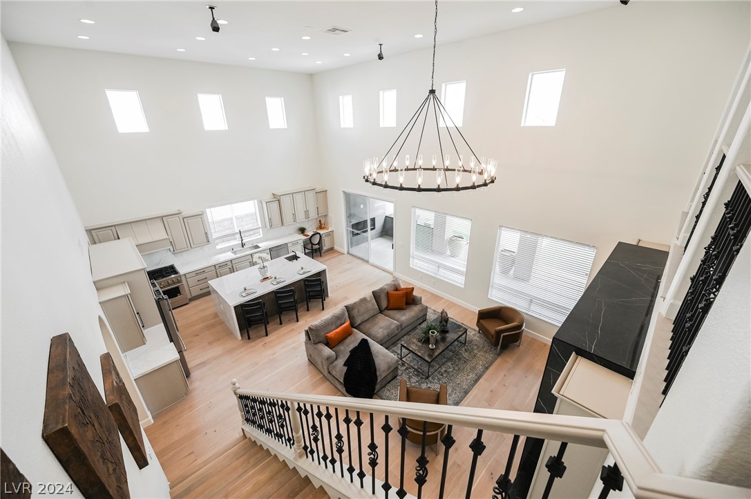 932 White Feather Lane
