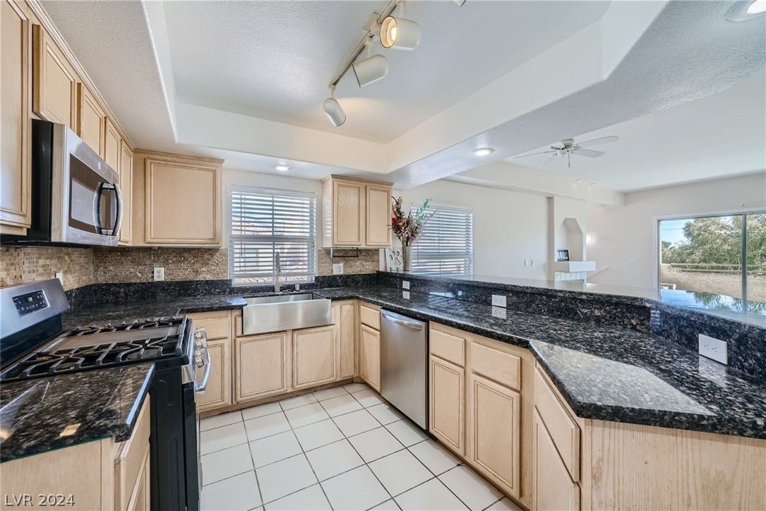 3601 Pintadas Street 203
