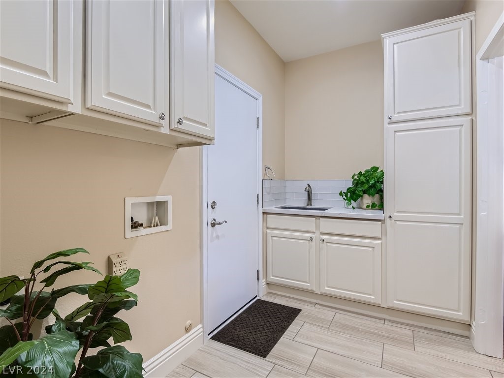 4507 Regalo Bello Street