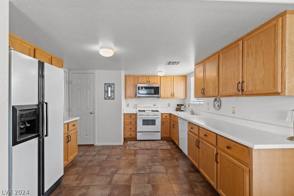 733 Tawney Eagle Street