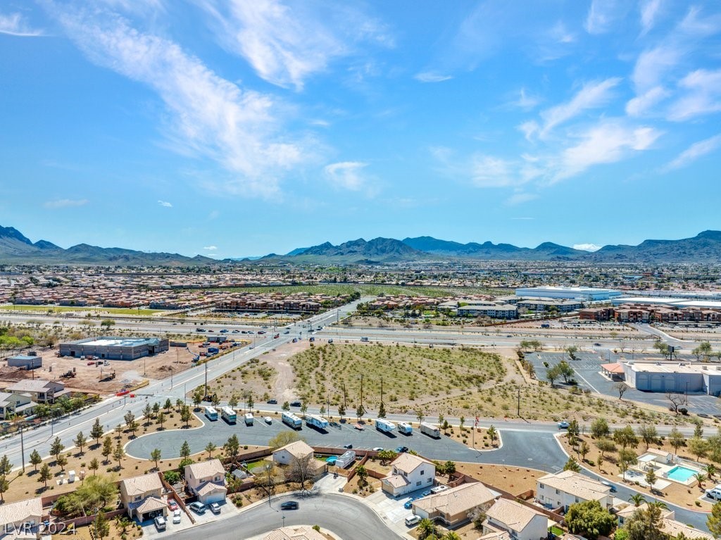 733 Tawney Eagle Street