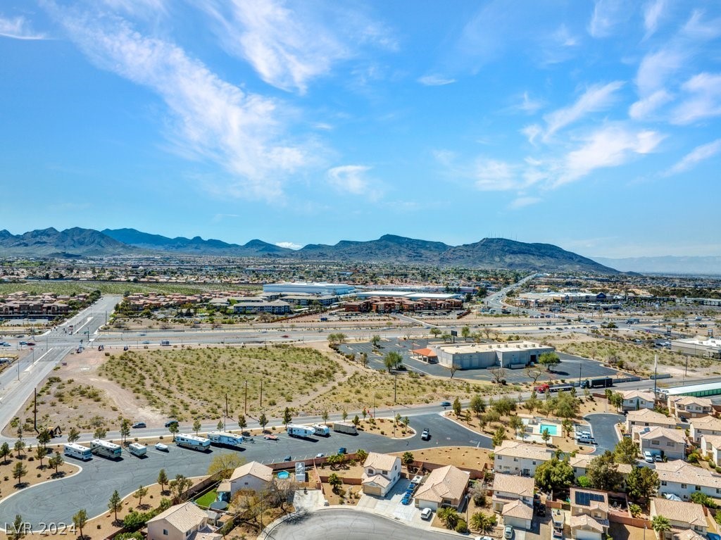 733 Tawney Eagle Street