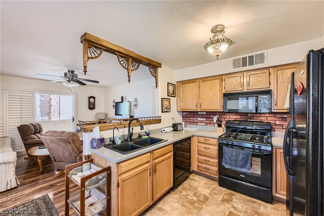 3425 East Russell Road 167