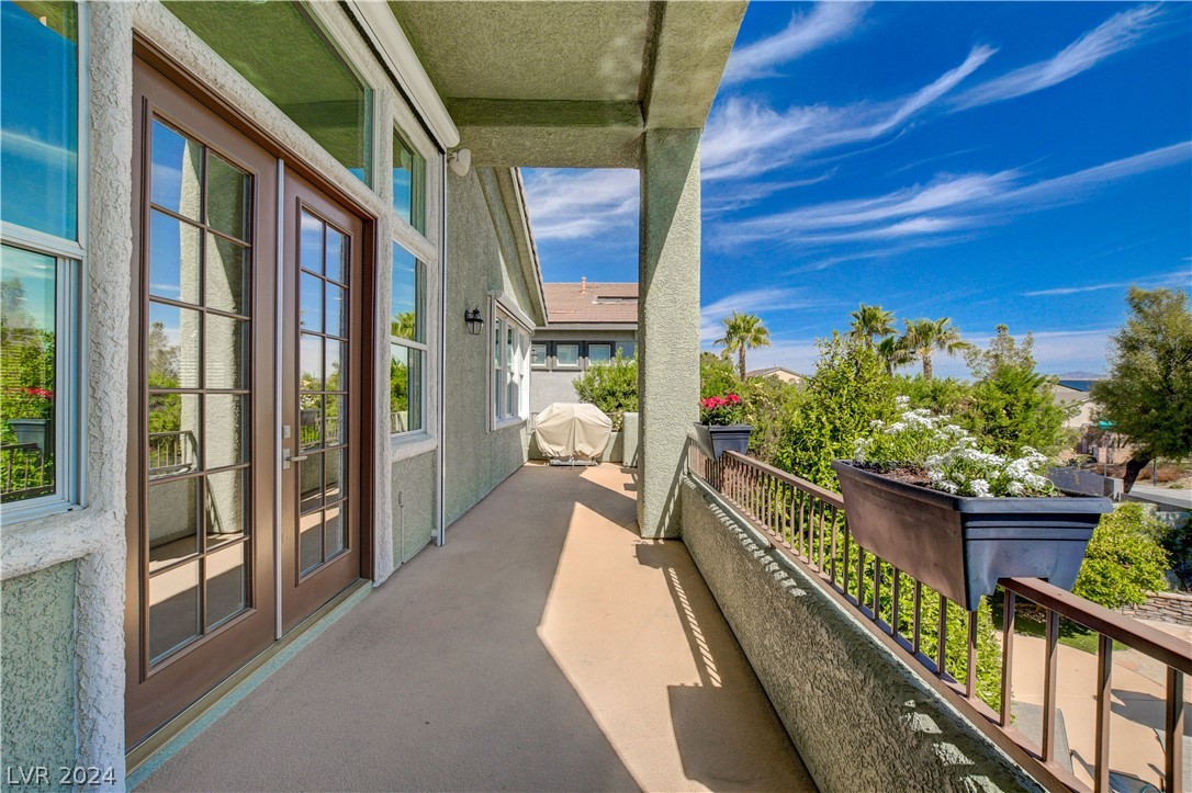 1012 Emerald Tint Court