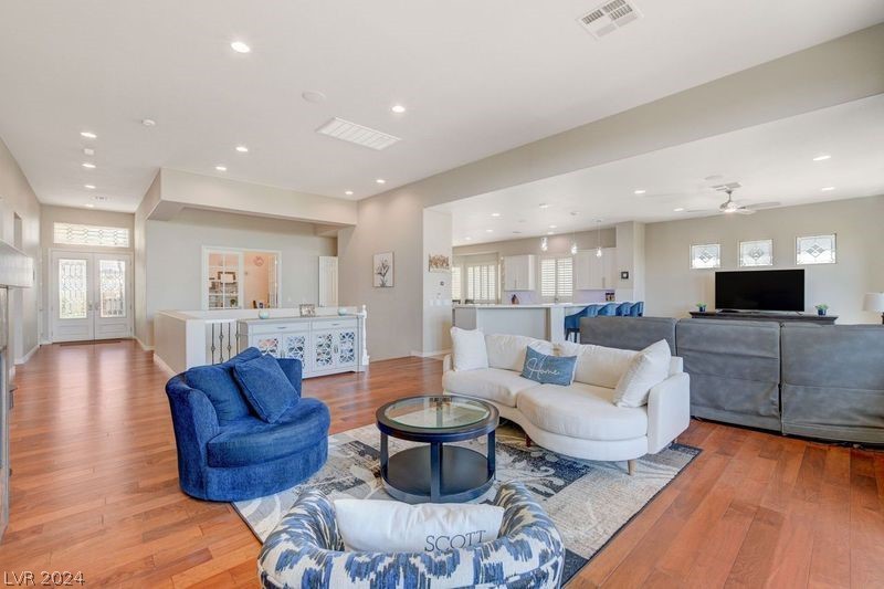 1012 Emerald Tint Court