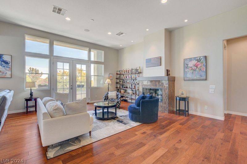 1012 Emerald Tint Court