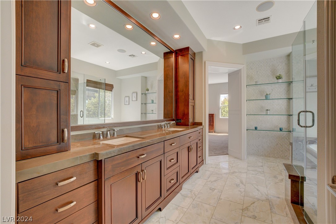 1012 Emerald Tint Court