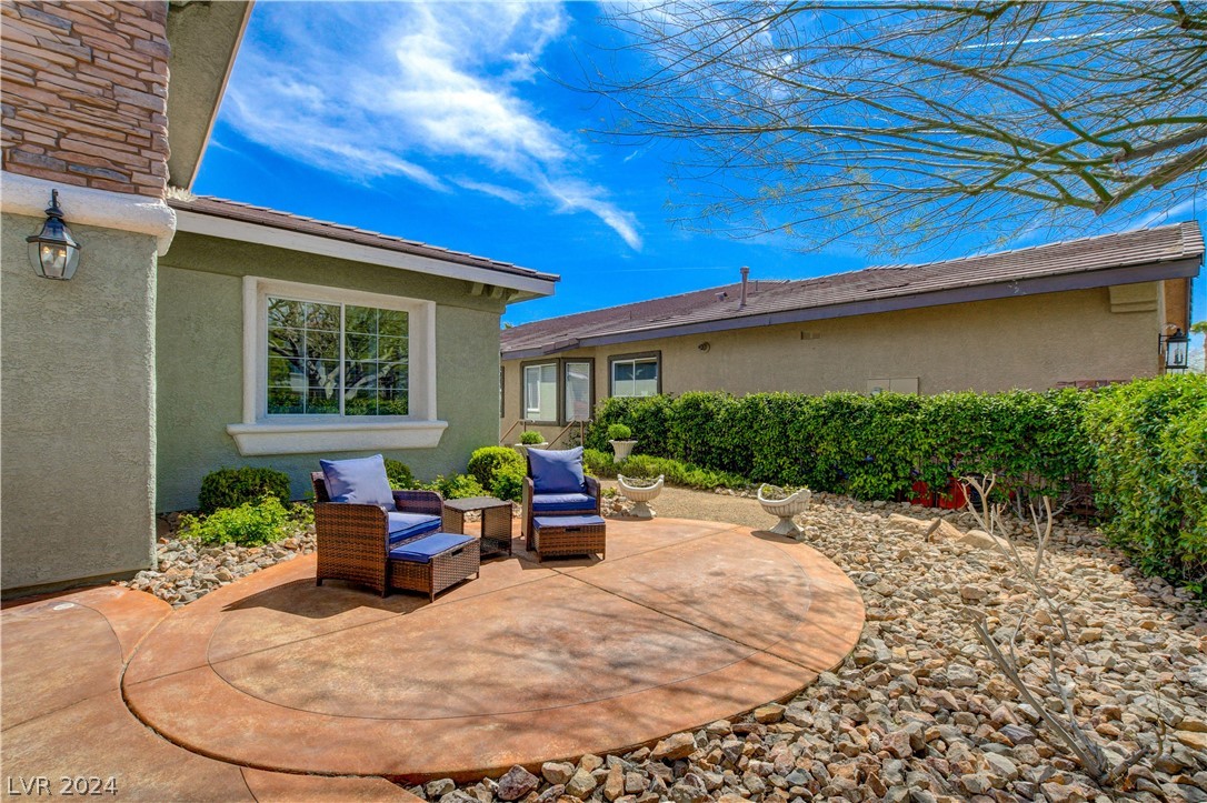 1012 Emerald Tint Court