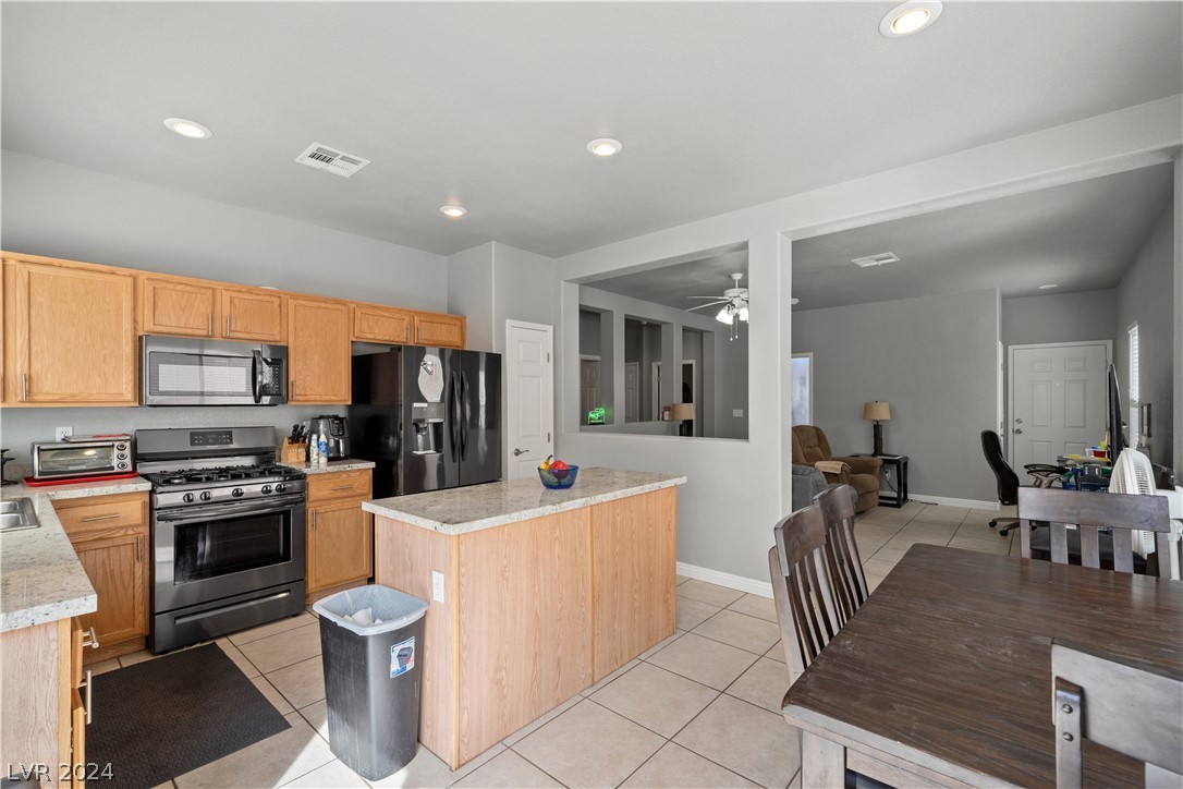 8049 Hesperides Avenue