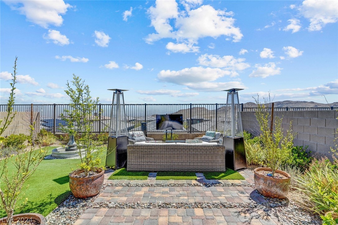 12540 Skylight View Street