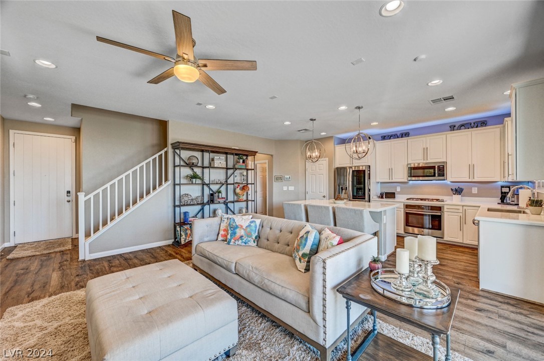 12540 Skylight View Street