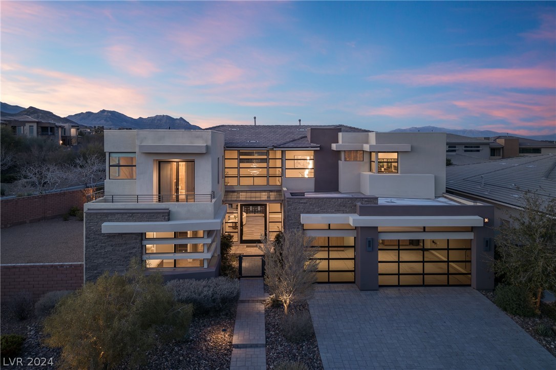 36 HUNTING HORN Drive