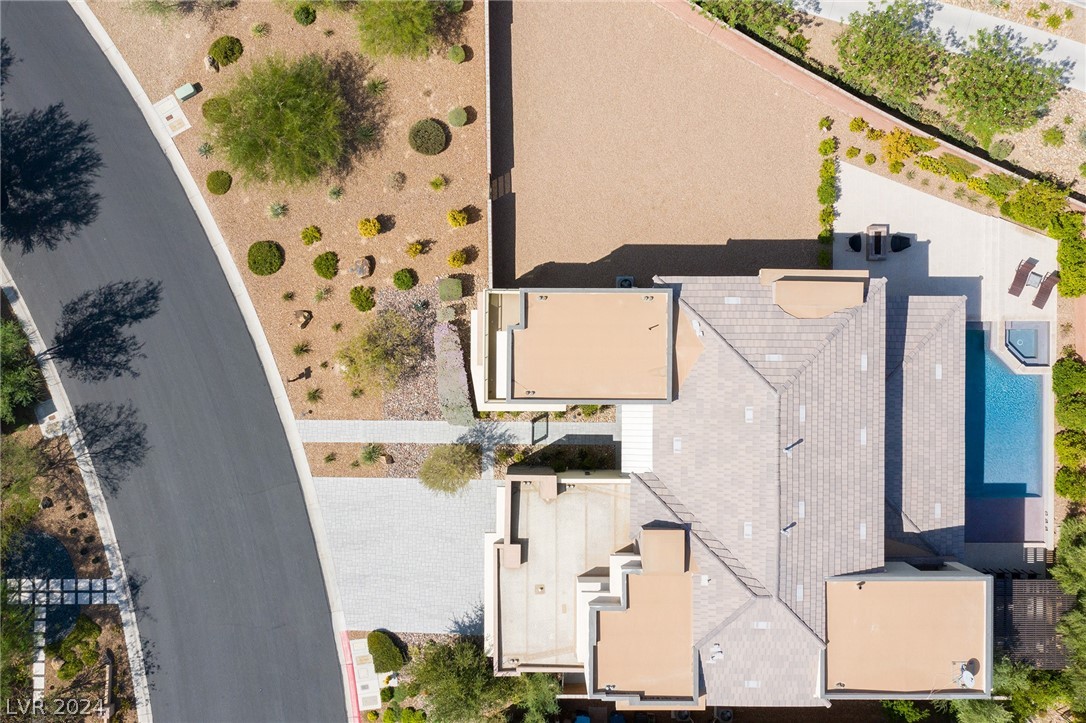 36 HUNTING HORN Drive