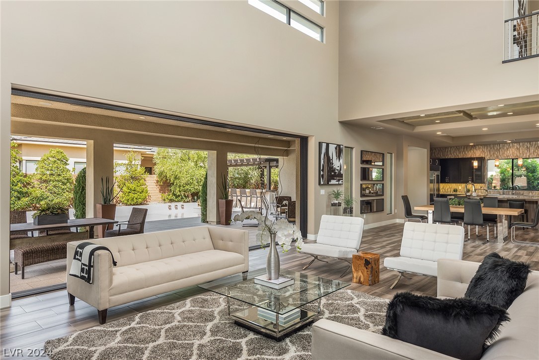 36 HUNTING HORN Drive